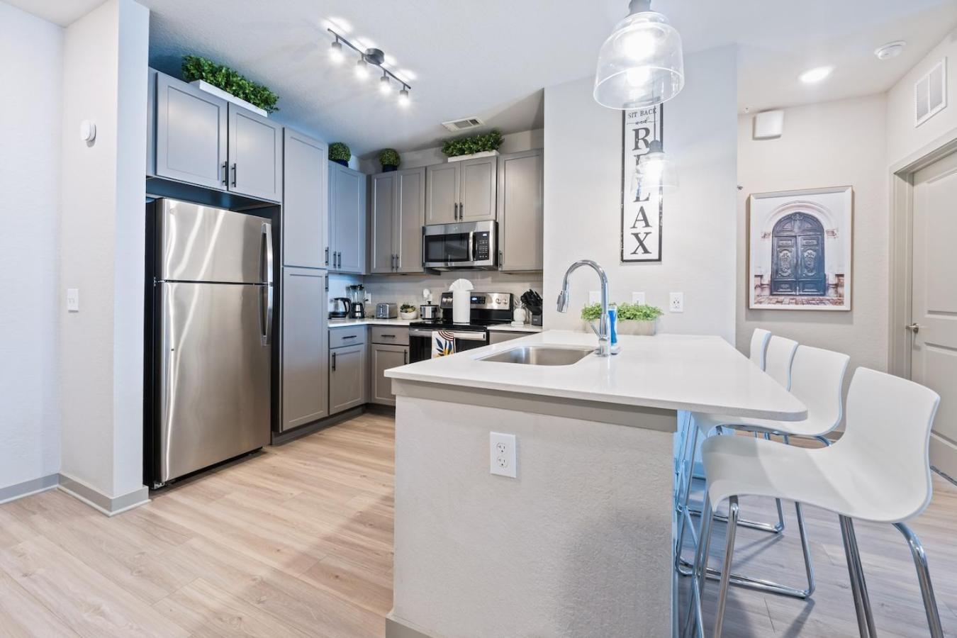 Ferienwohnung Tropicana Field 2 Bed In Dwtwn With Free Parking Sankt Petersburg Exterior foto