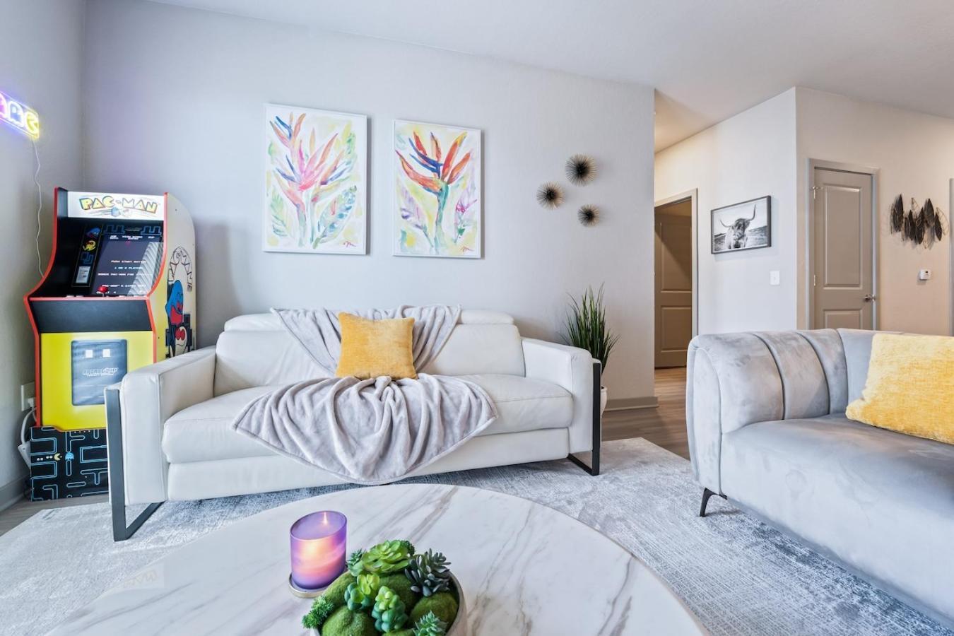 Ferienwohnung Tropicana Field 2 Bed In Dwtwn With Free Parking Sankt Petersburg Exterior foto