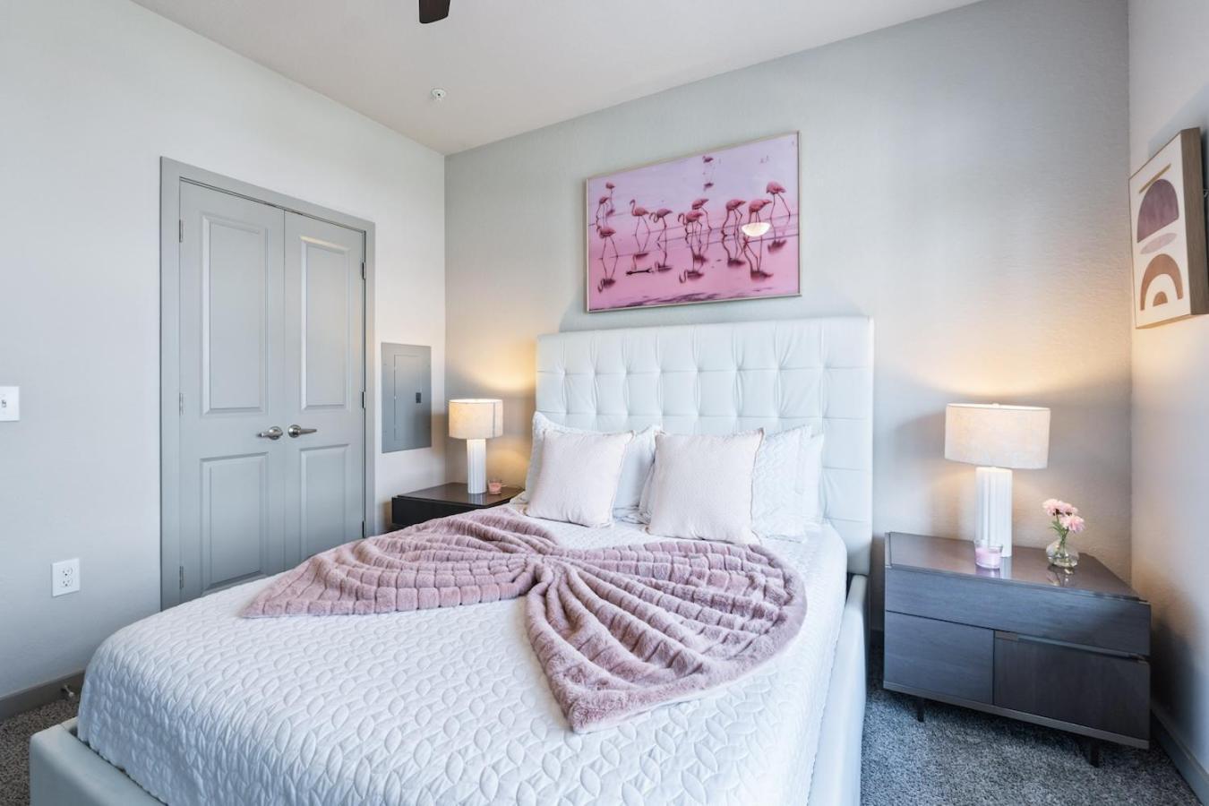 Ferienwohnung Tropicana Field 2 Bed In Dwtwn With Free Parking Sankt Petersburg Exterior foto