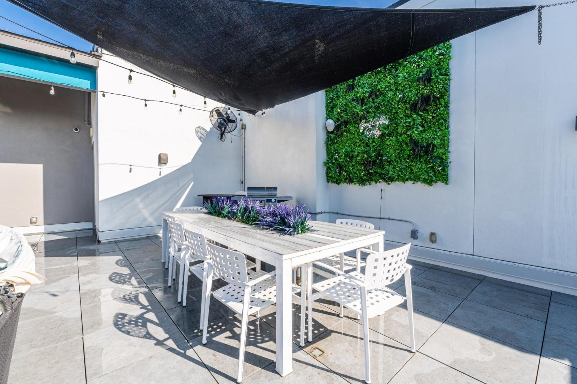 Ferienwohnung Tropicana Field 2 Bed In Dwtwn With Free Parking Sankt Petersburg Exterior foto